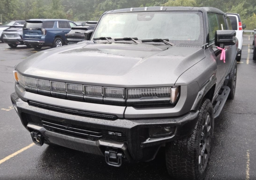 GMC Hummer EV SUV